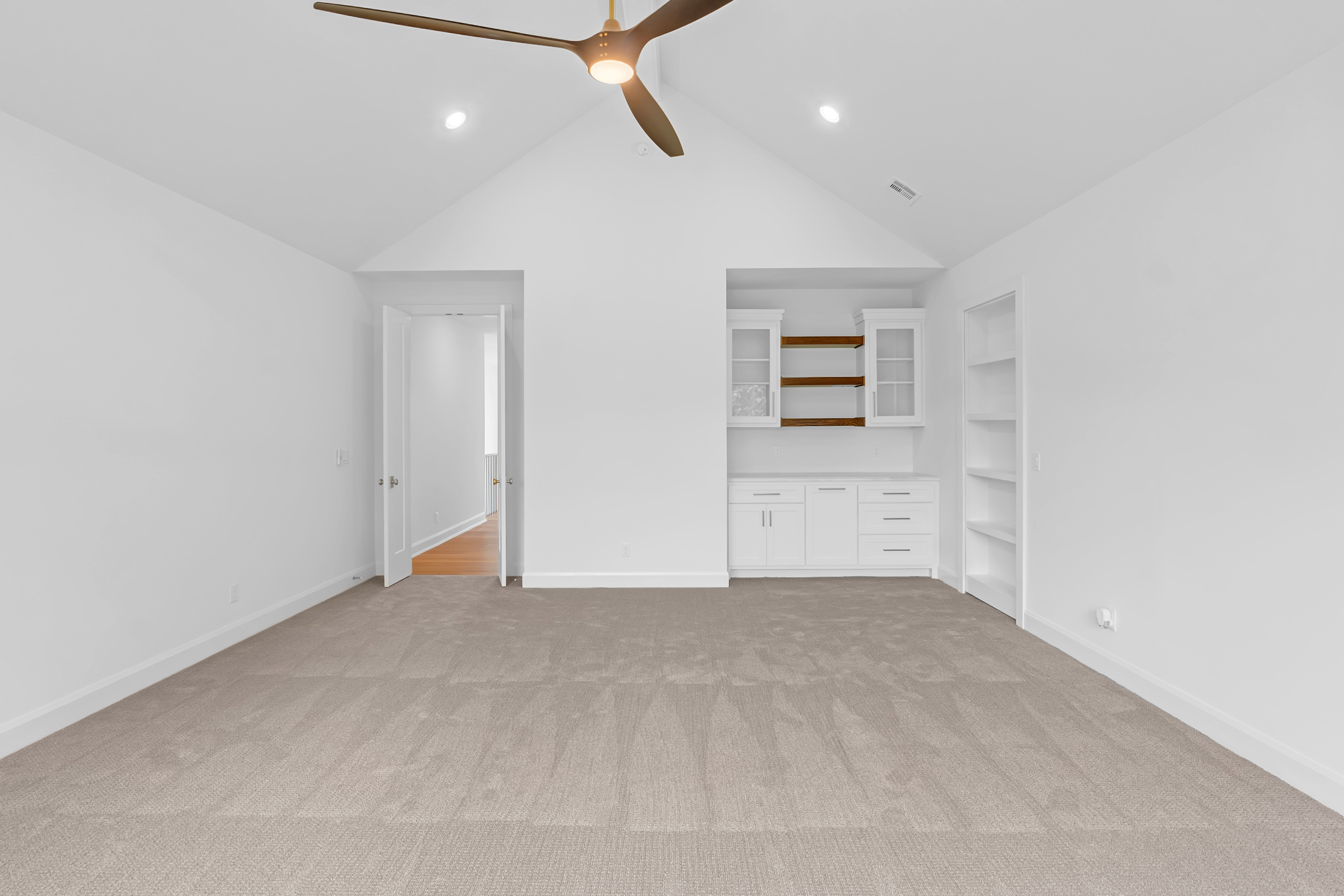 10604 S HOLLEY ST - Gallery Image 34