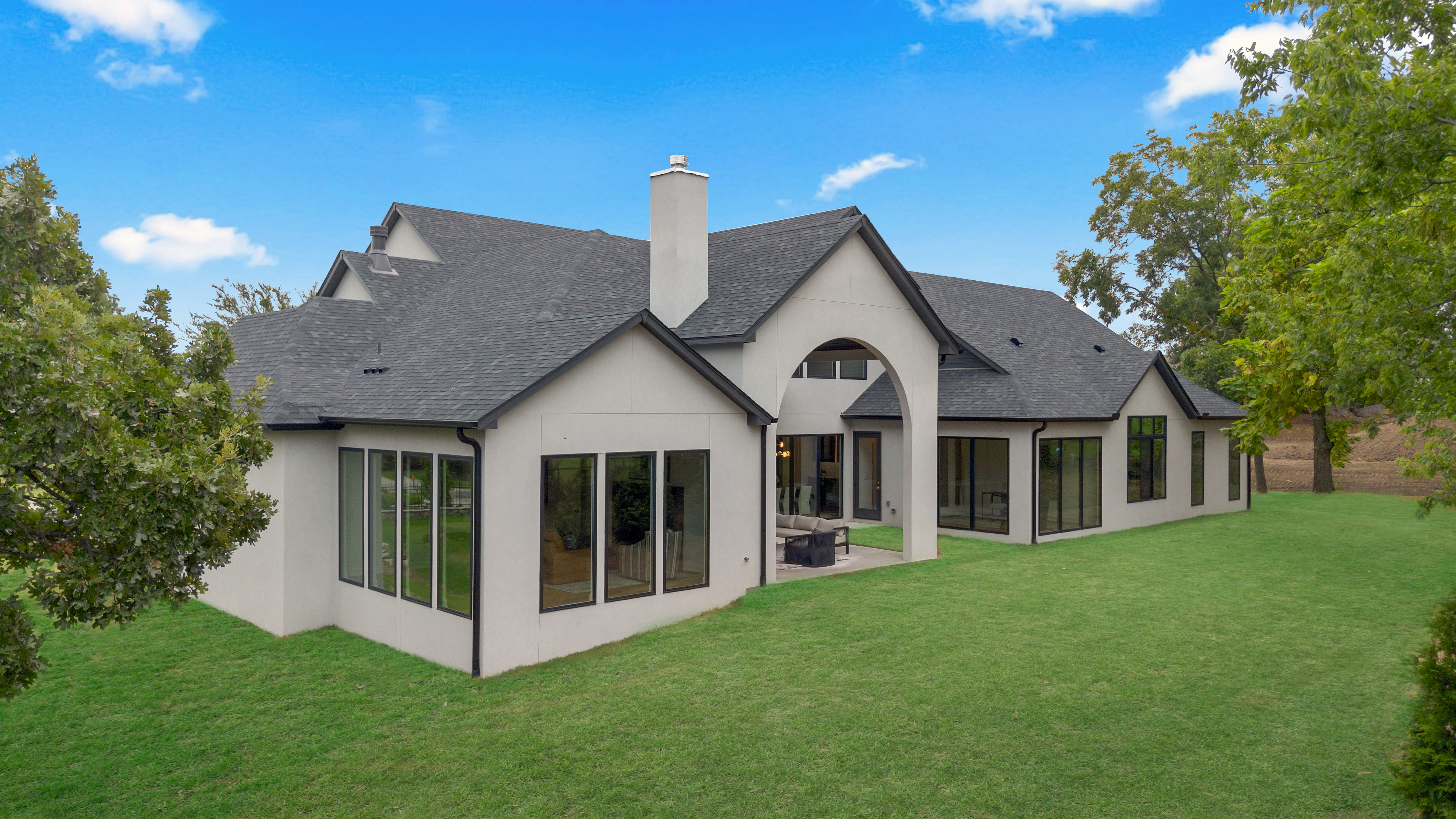 10604 S HOLLEY ST - Gallery Image 42