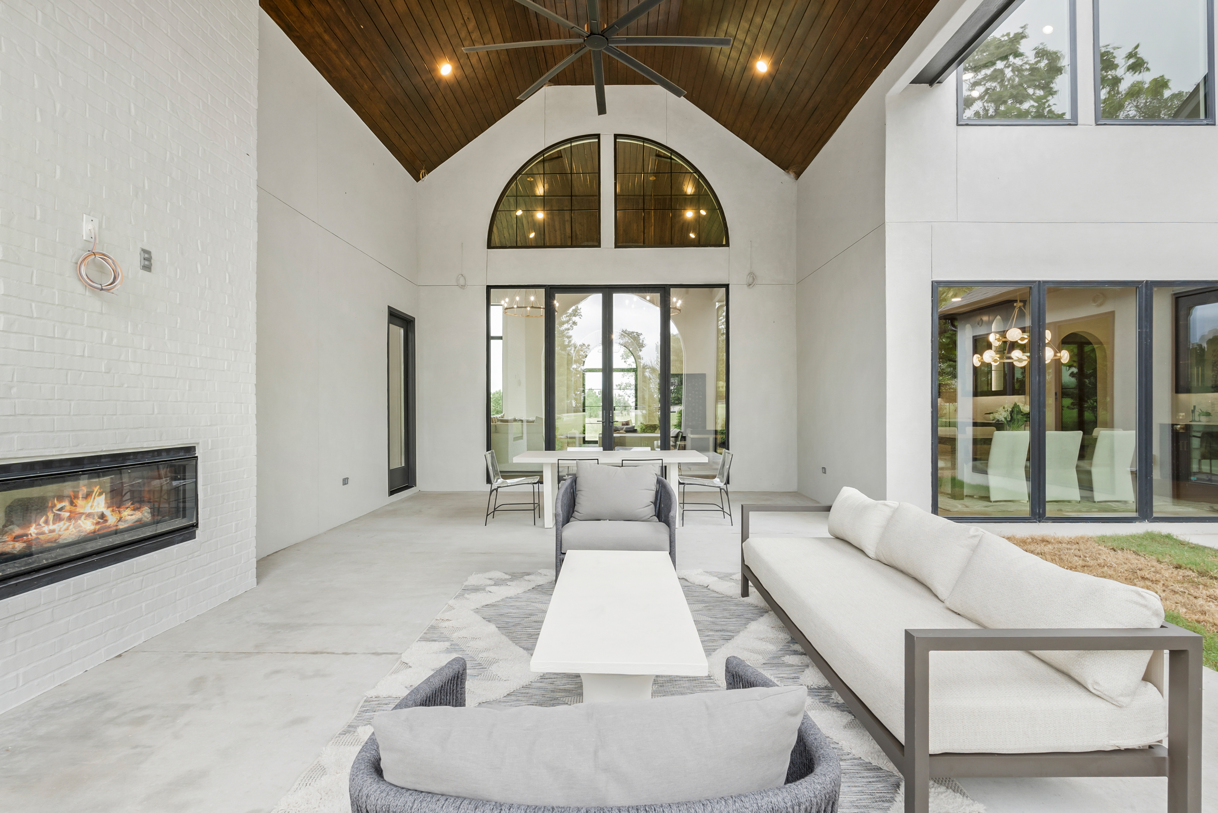 10604 S HOLLEY ST - Gallery Image 64