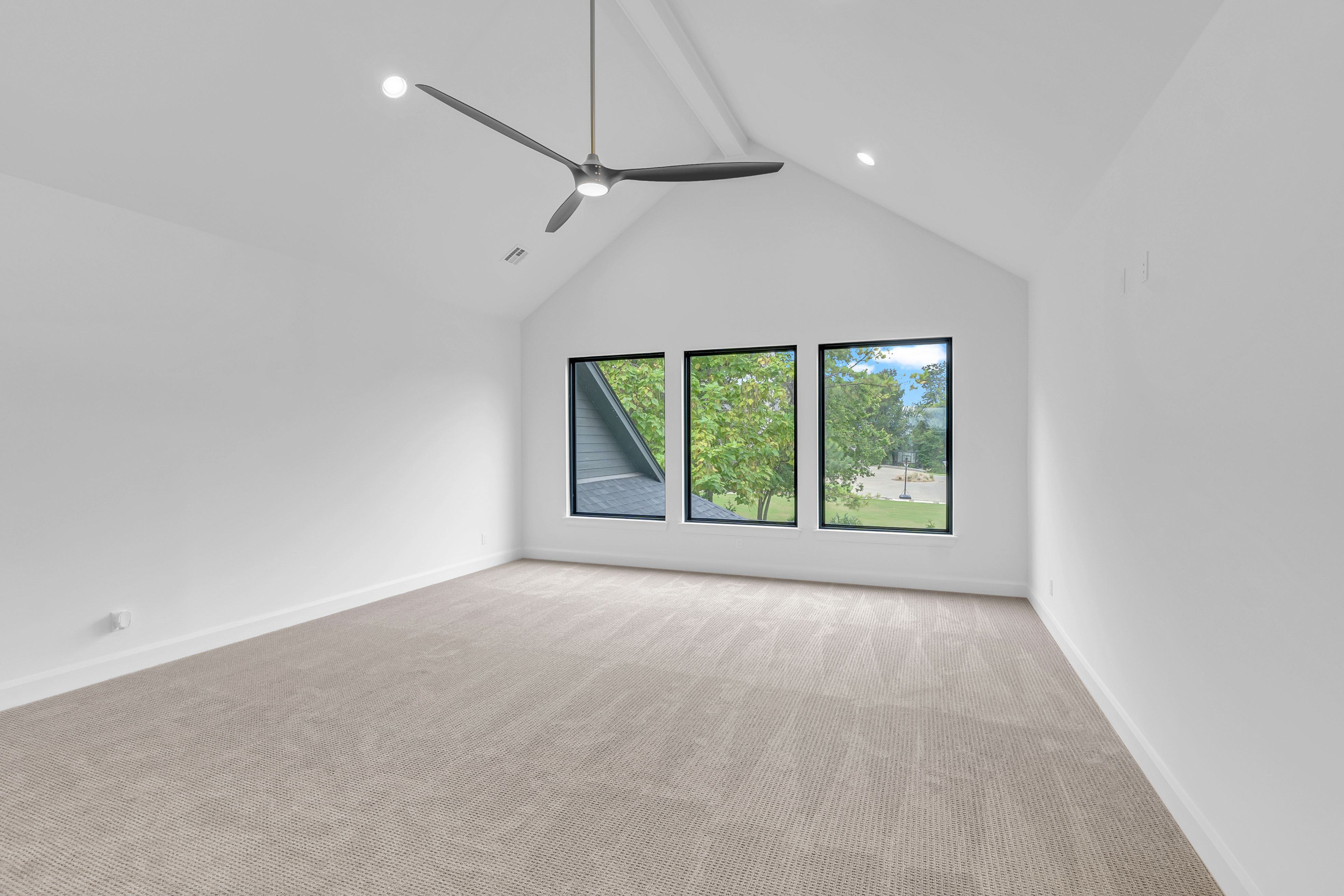 10604 S HOLLEY ST - Gallery Image 80