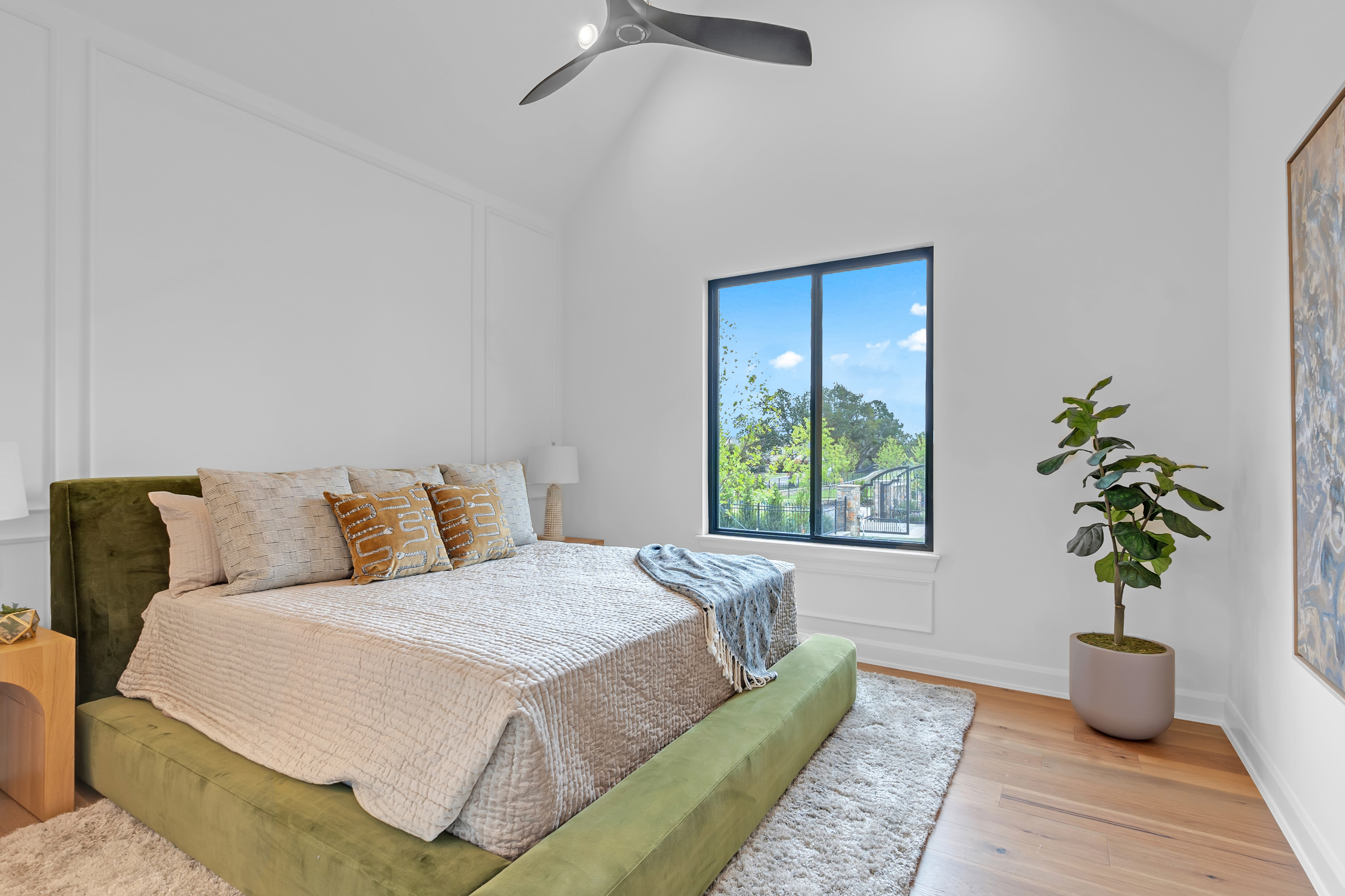 10604 S HOLLEY ST - Gallery Image 86