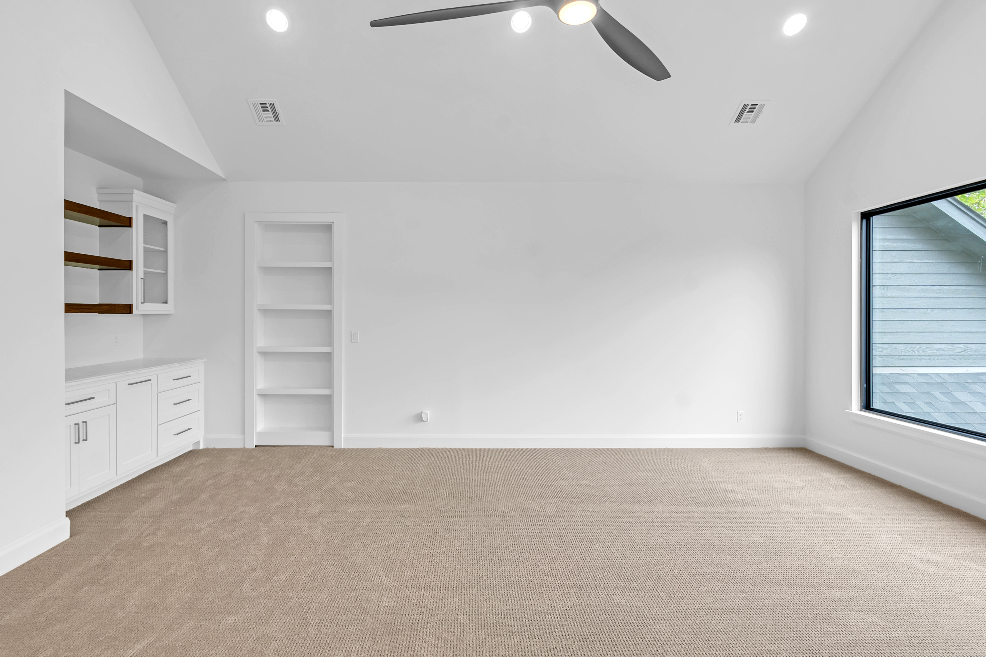 10604 S HOLLEY ST - Gallery Image 95