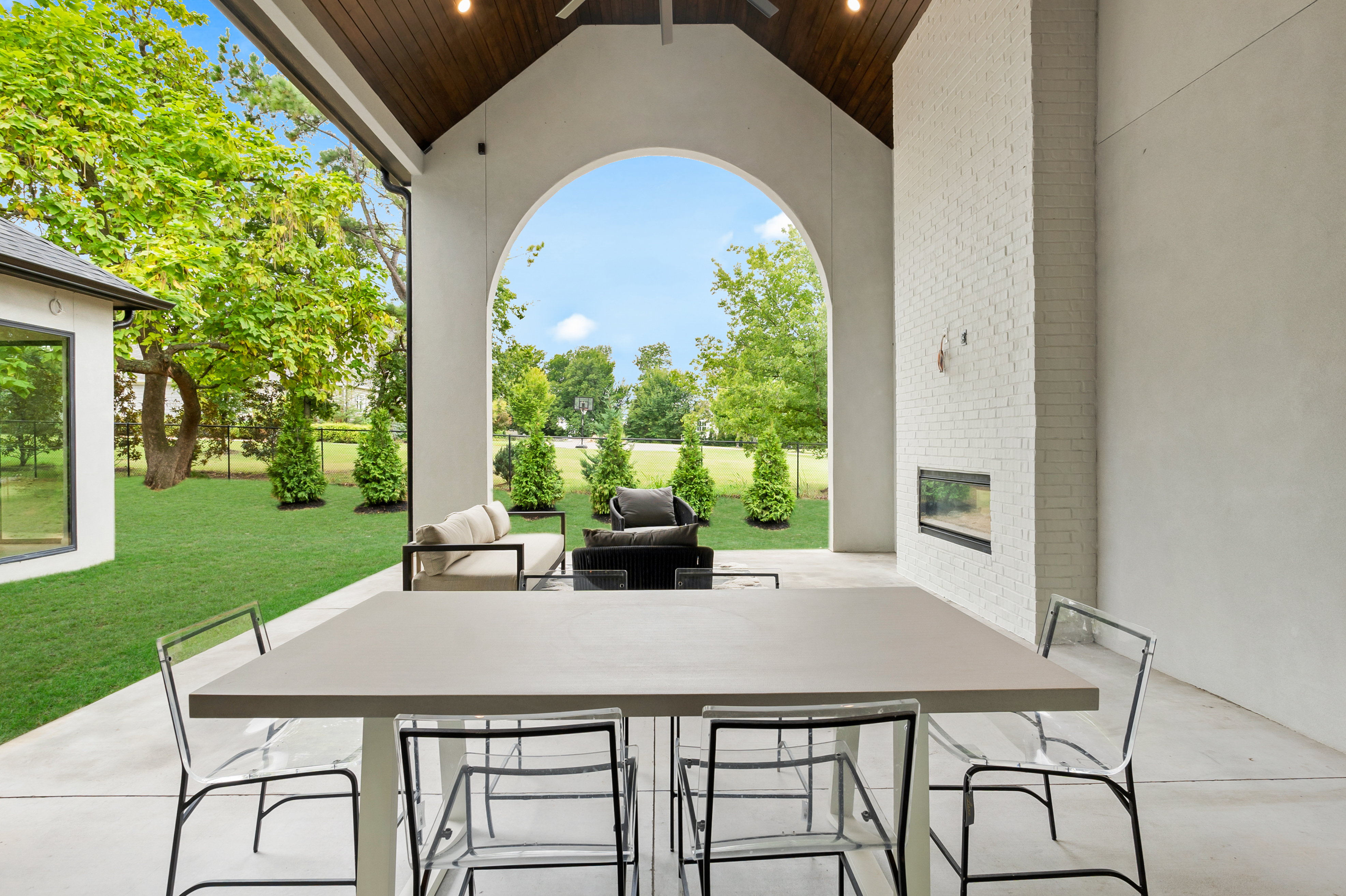 10604 S HOLLEY ST - Gallery Image 101