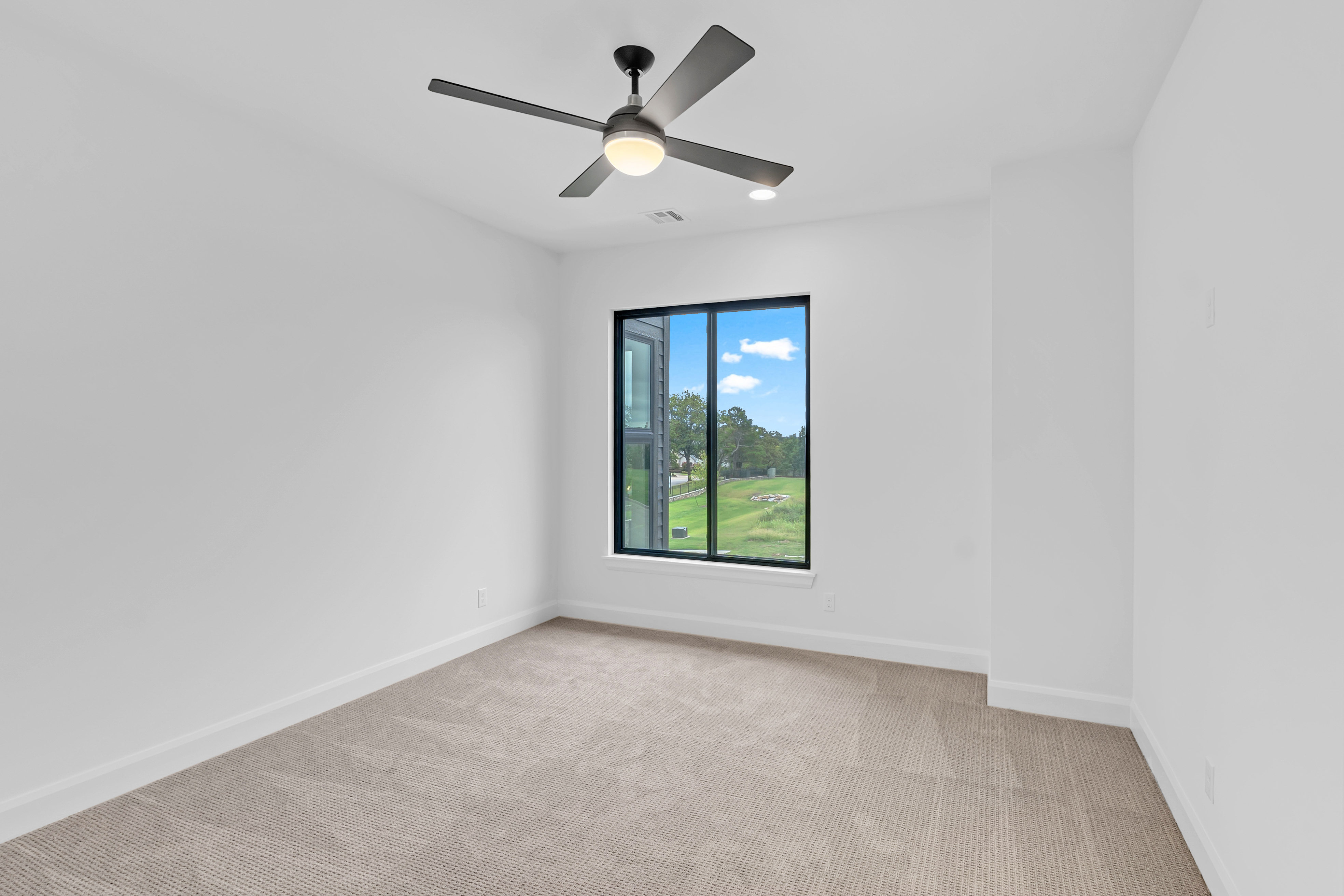 10604 S HOLLEY ST - Gallery Image 104
