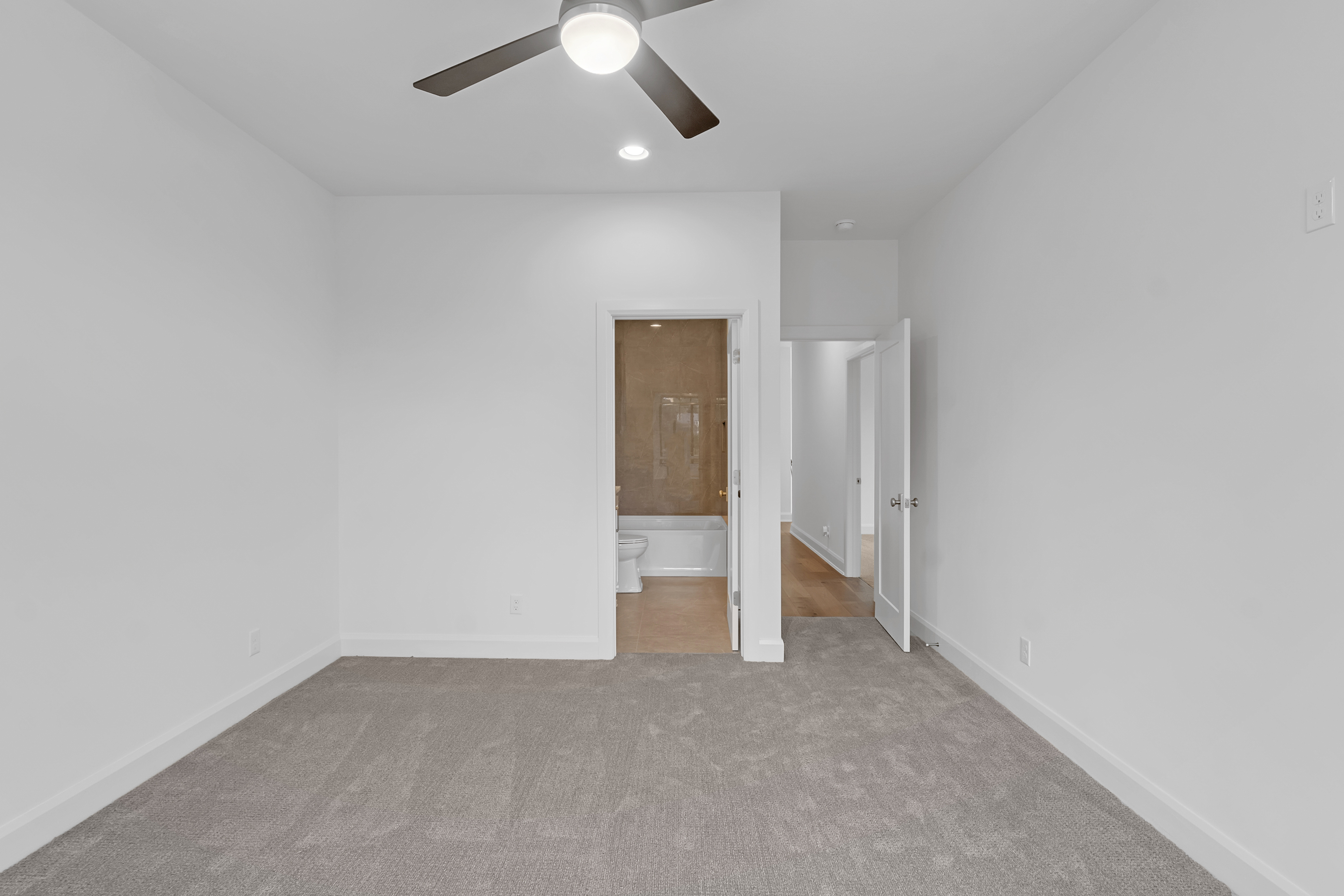 10604 S HOLLEY ST - Gallery Image 121
