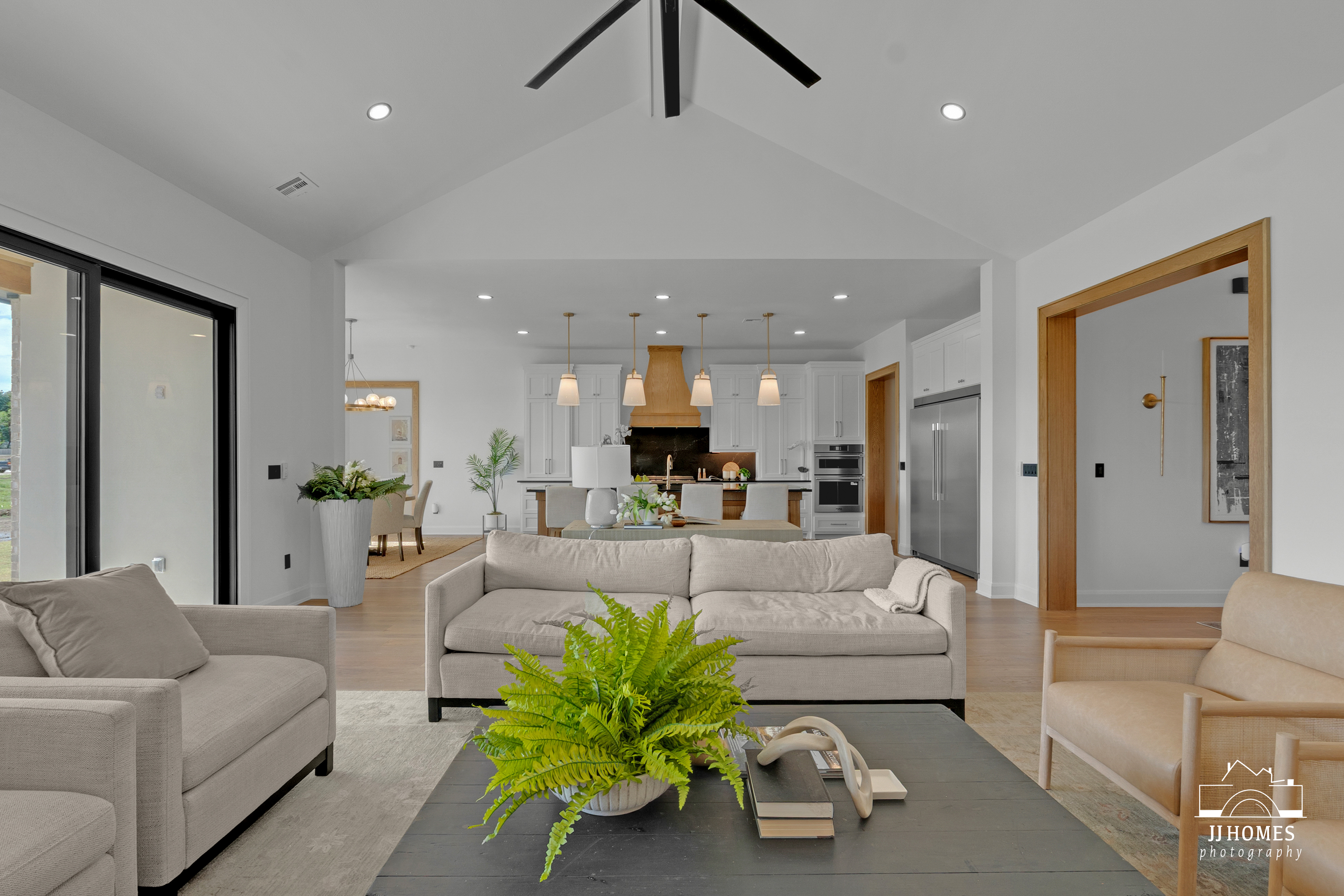 11105 S THOMAS TERRACE - Gallery Image 63