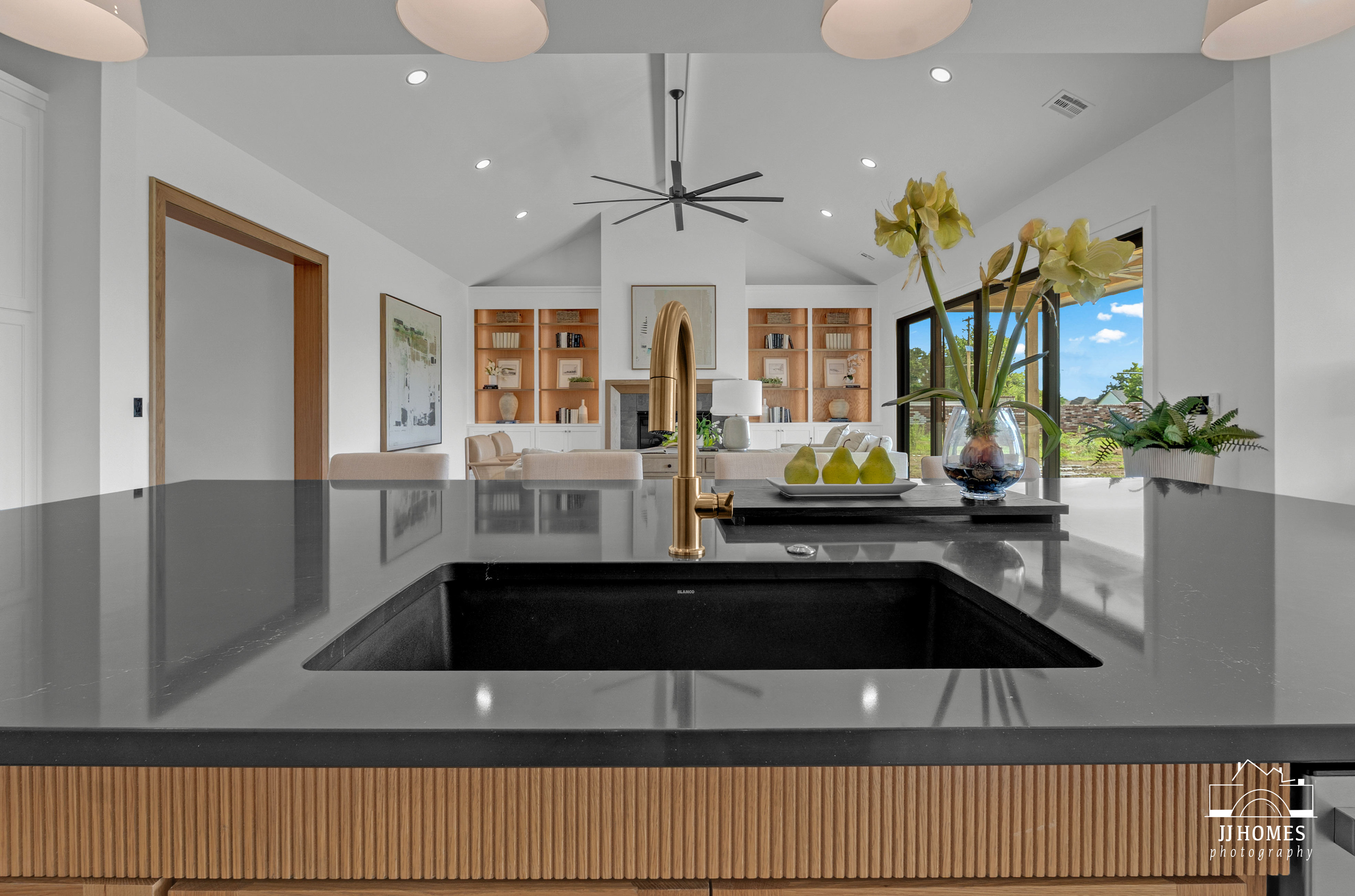 11105 S THOMAS TERRACE - Gallery Image 69