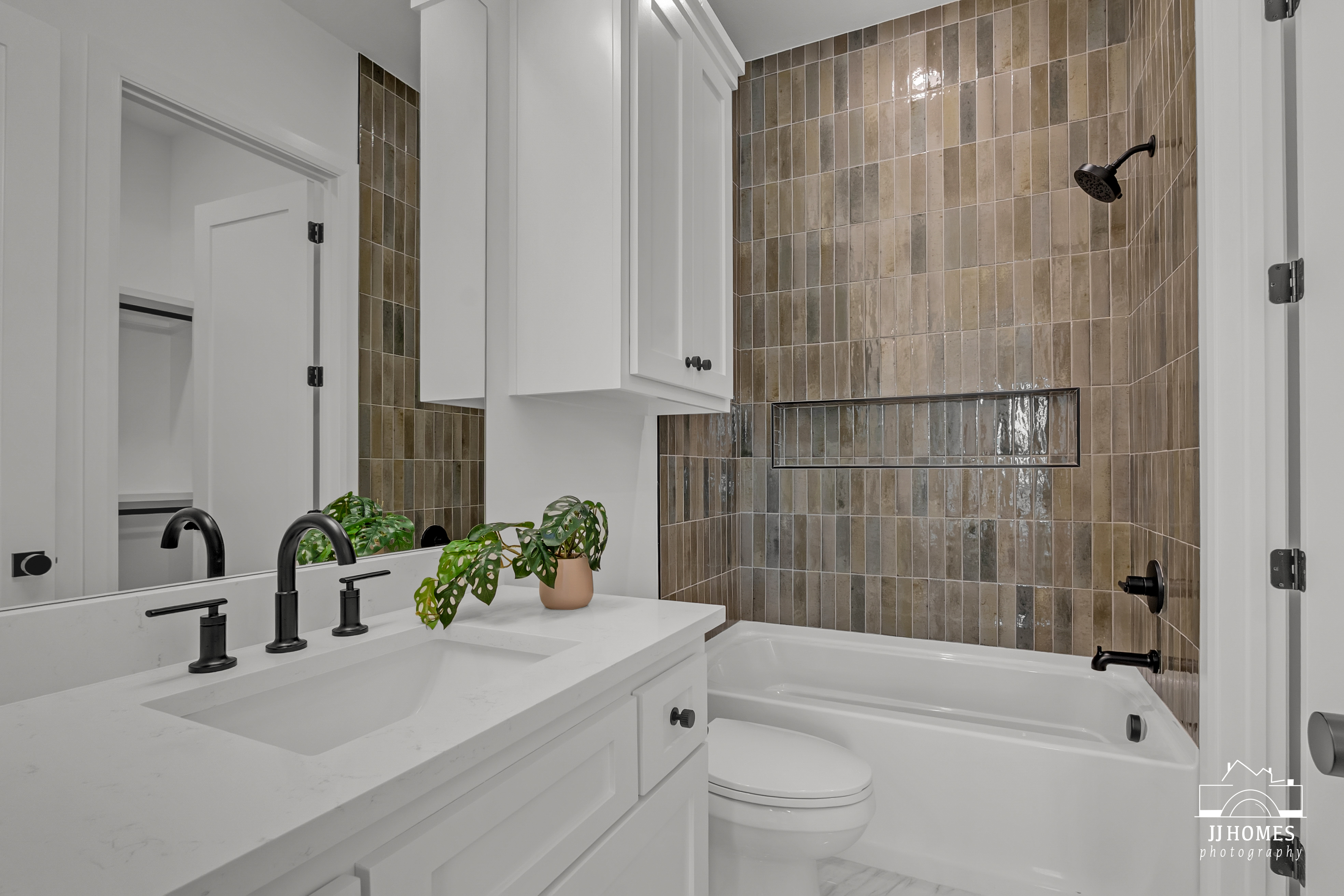11113 S THOMAS TERRACE - Gallery Image 57