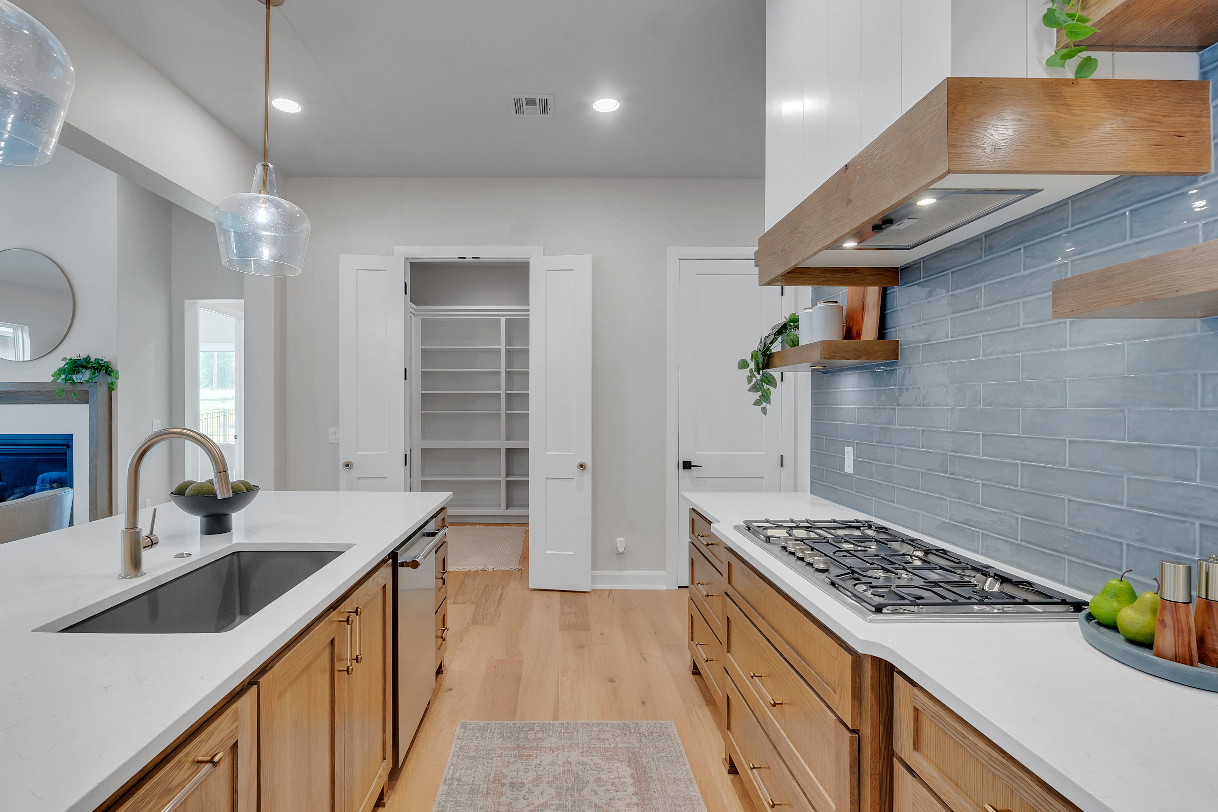 1207 N 71st - Gallery Image 2
