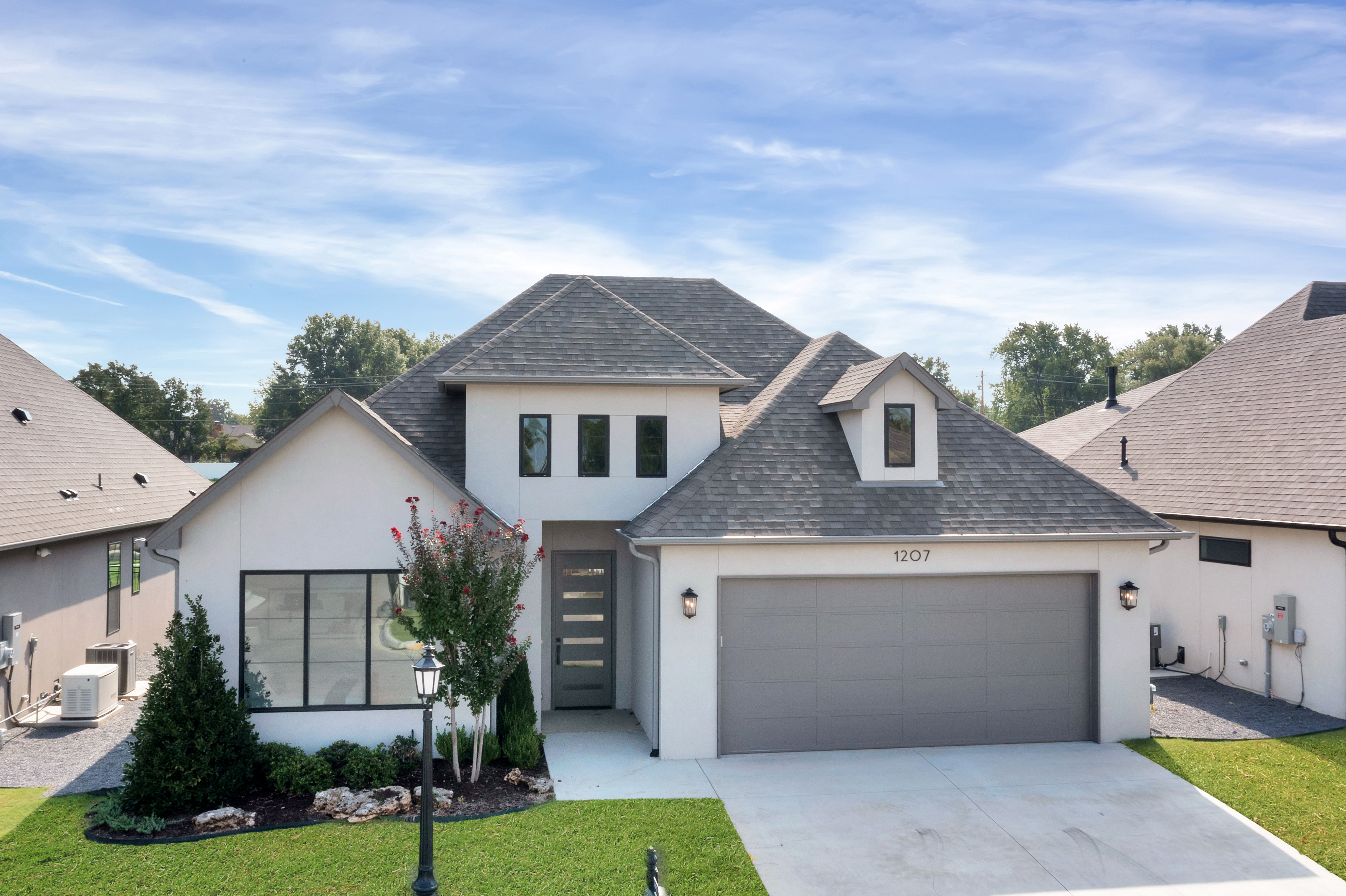 1207 N 71st - Gallery Image 14