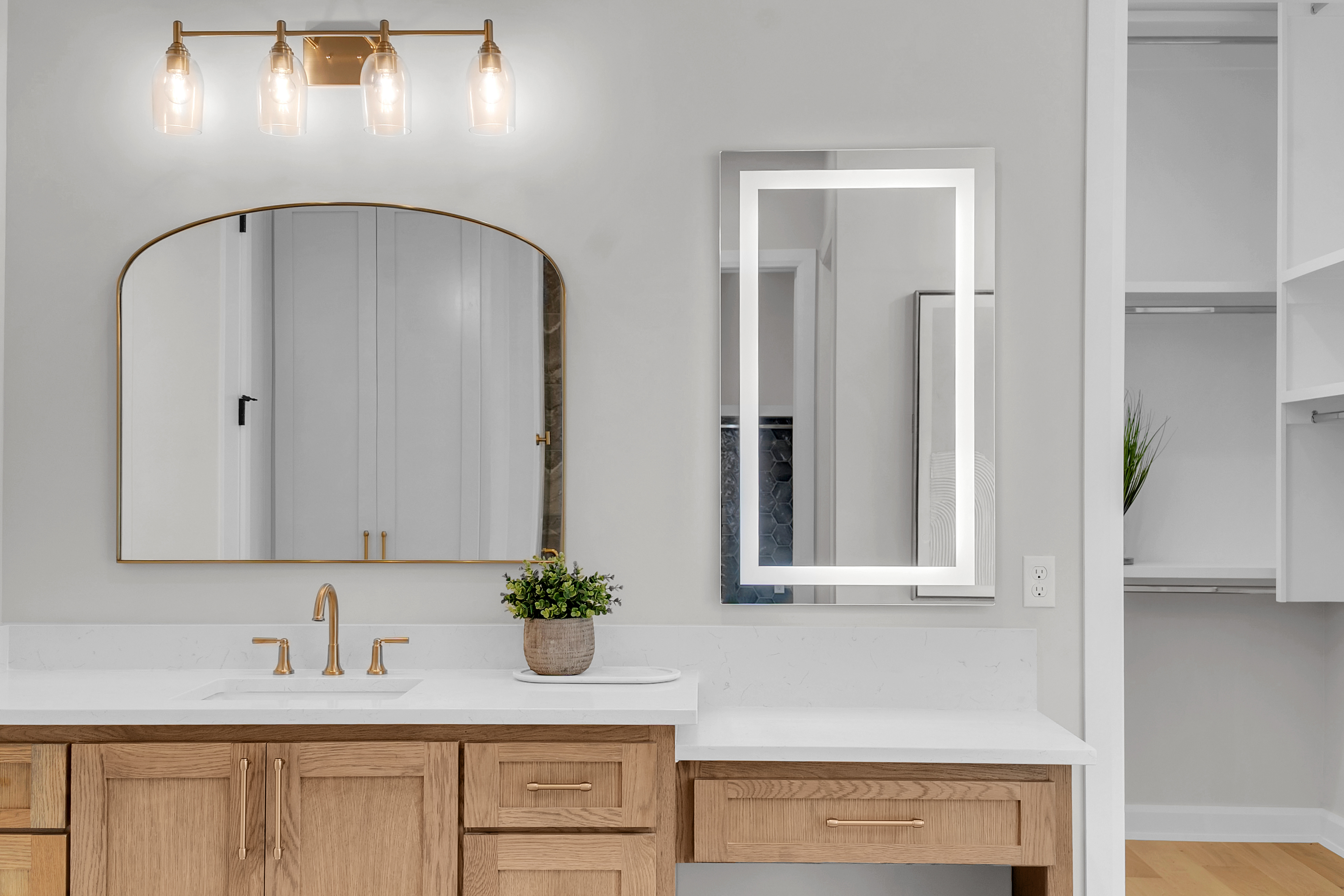 1207 N 71st - Gallery Image 55