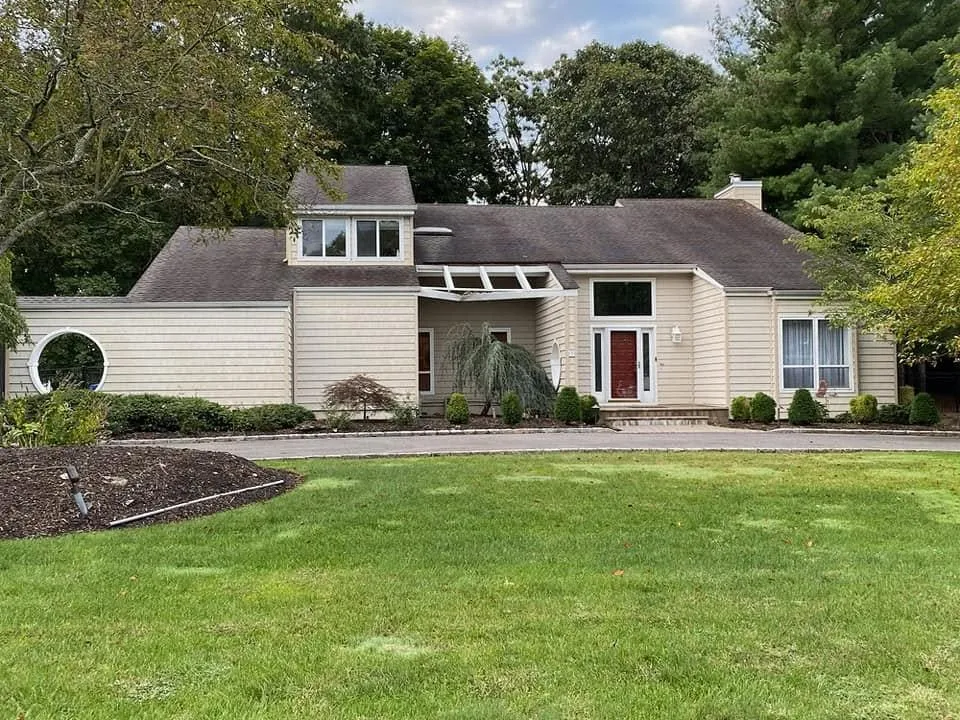 Exterior renovations: Parisi Home Improvement siding project, photo 2