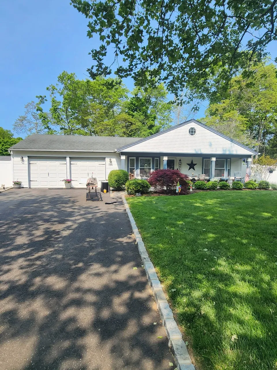 Ranch home exterior: Parisi Home Improvement home improvement project, photo 2