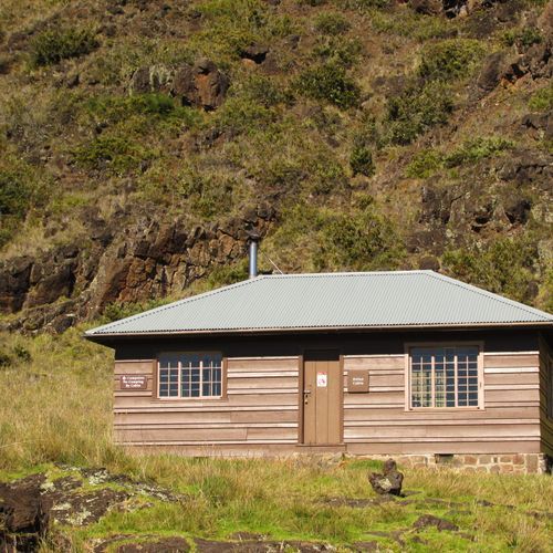 Hōlua Cabin