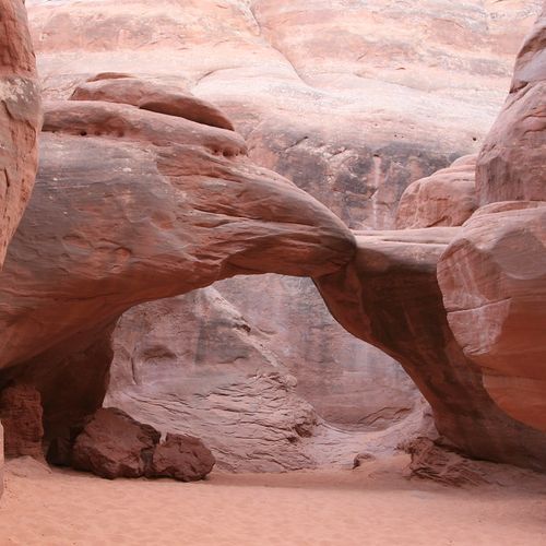 Sand Dune Arch