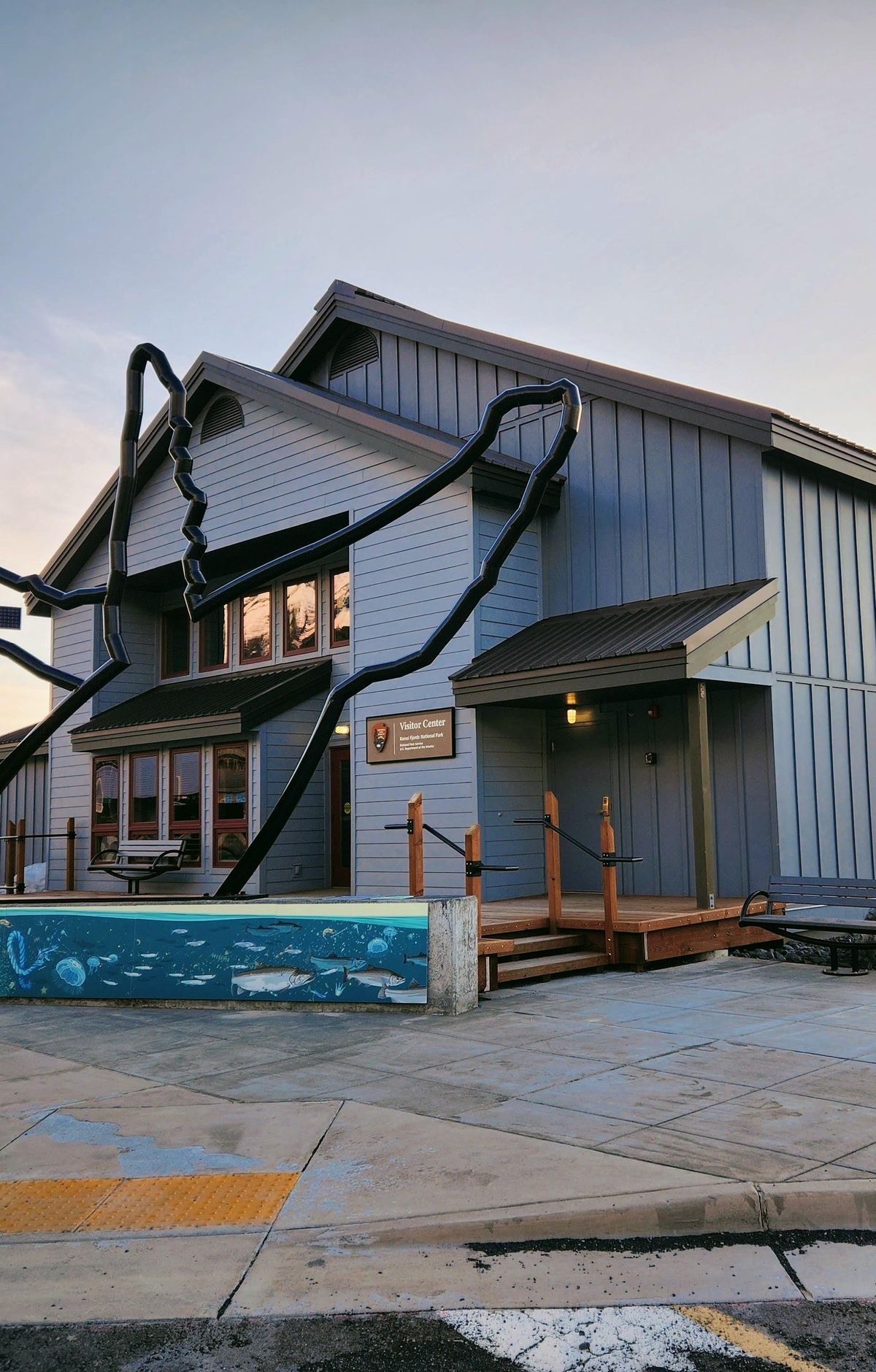 Seward: Gateway Town and Harbor Visitor Center, Kenai Fjords National Park