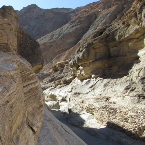 Mosaic Canyon Trail