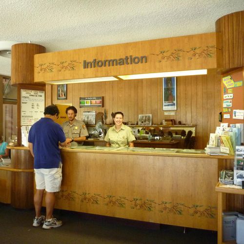 Kings Canyon Visitor Center