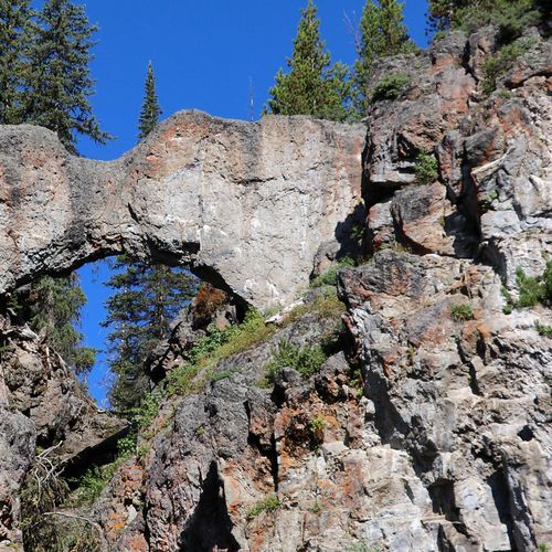 Bridge Bay Campground-Natural Bridge Trail