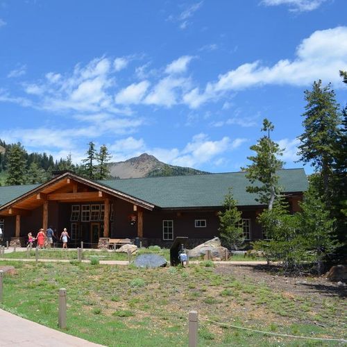 Kohm Yah-mah-nee Visitor Center