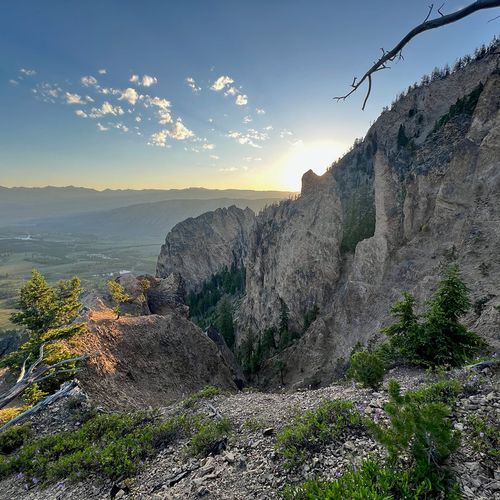 Bunsen Peak Trail