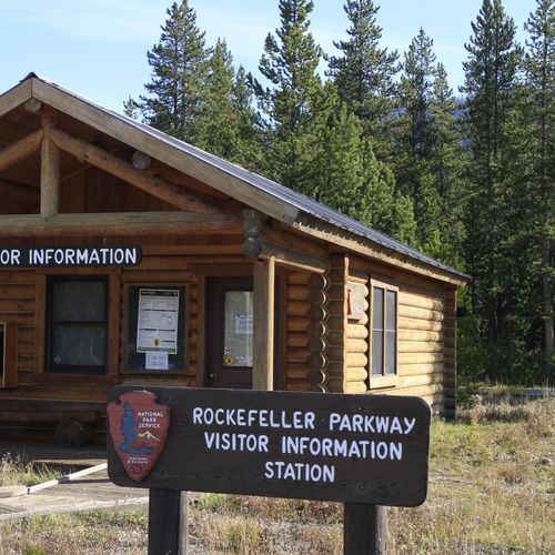 Flagg Ranch Information Station