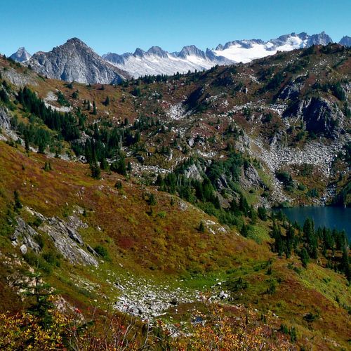 Monogram Lake Trail