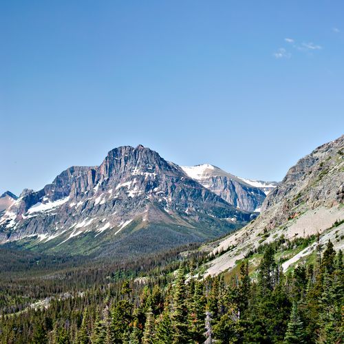 Medicine Grizzly Lake