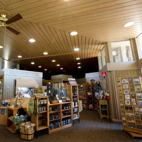 Kawuneeche Visitor Center