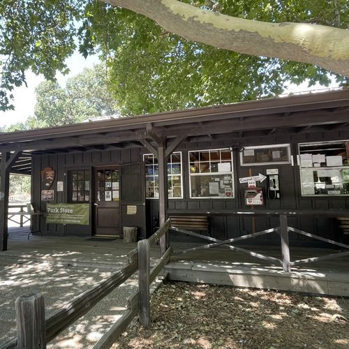 Pinnacles Park Store