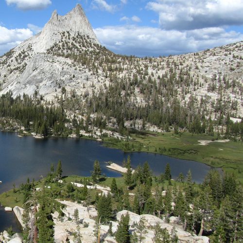 Cathedral Lakes Trail
