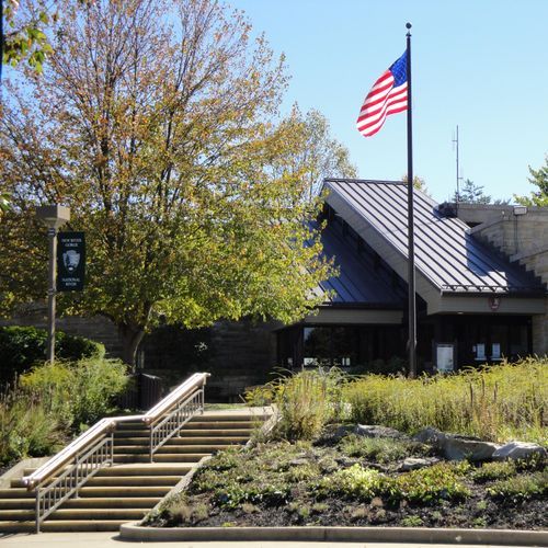 Canyon Rim Visitor Center