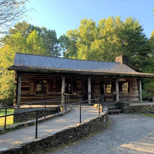 Cades Cove Visitor Center