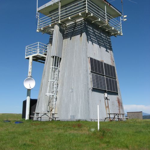 Schoolhouse Peak Lookout