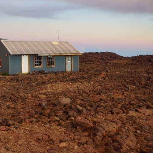 Mauna Loa Cabin