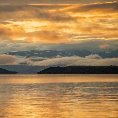 Naknek Lake