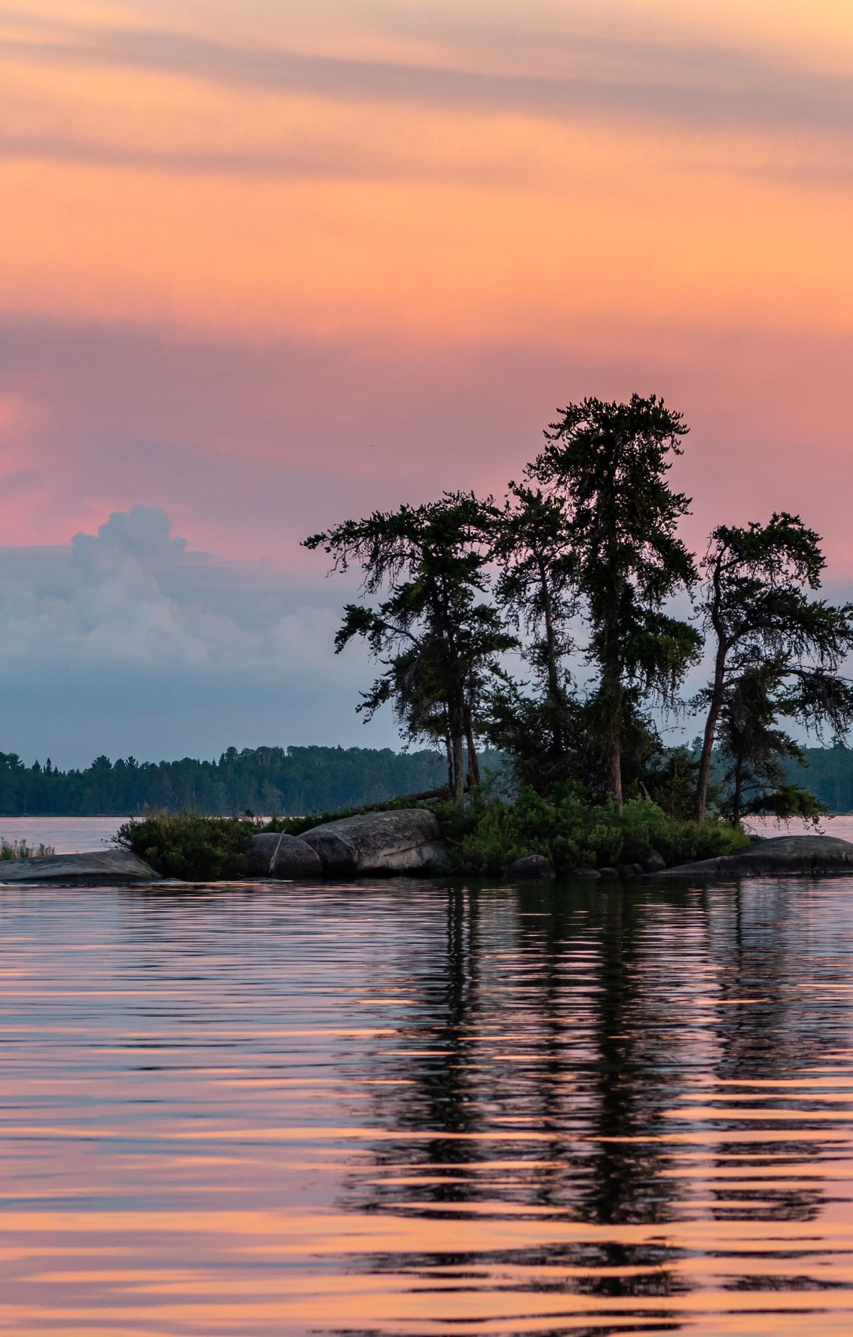 Walleye, Pike and Smallmouth Bass Fishing, Voyageurs National Park