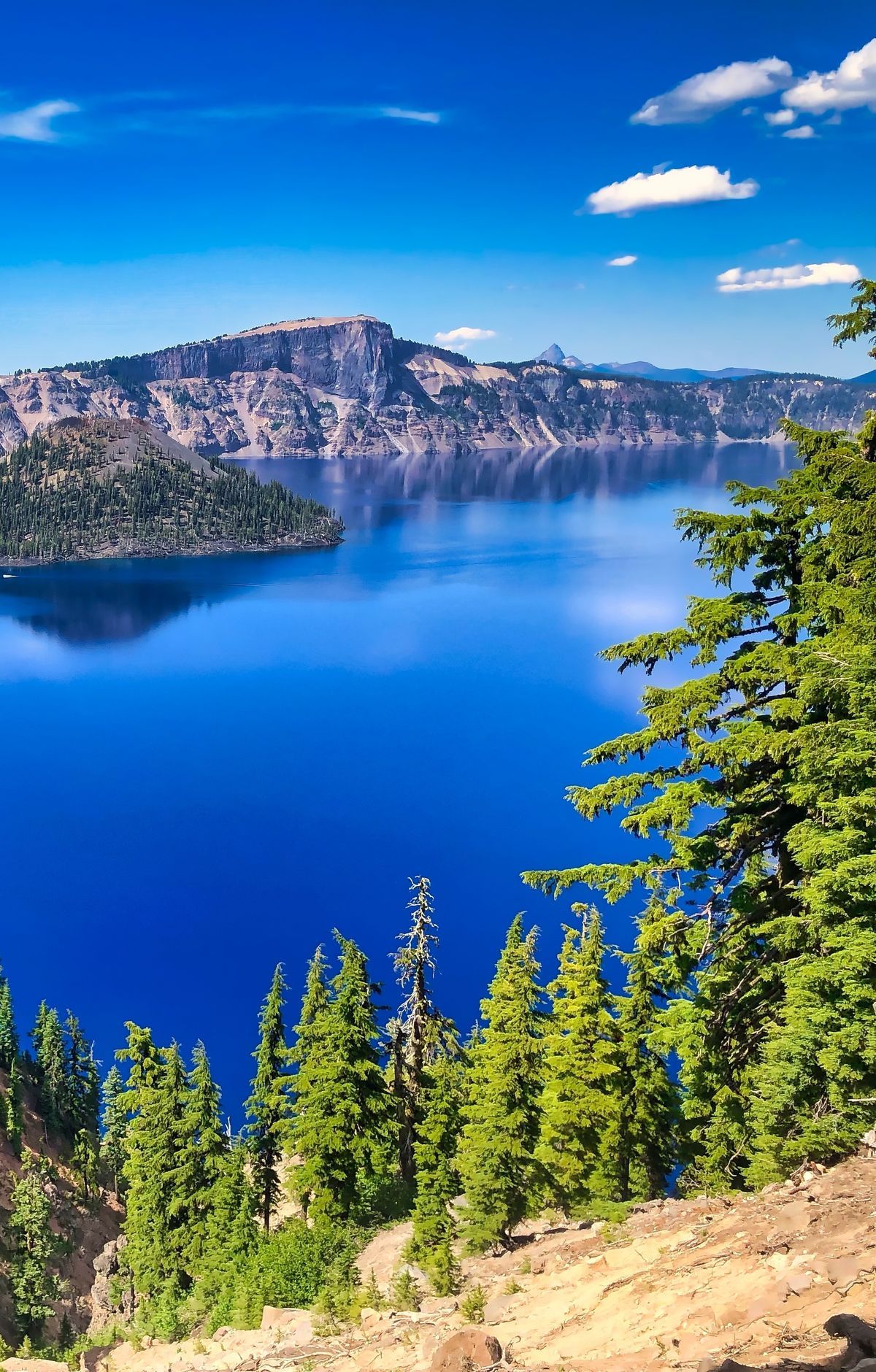 Rim Drive's 33-Mile Loop of Overlooks, Crater Lake National Park