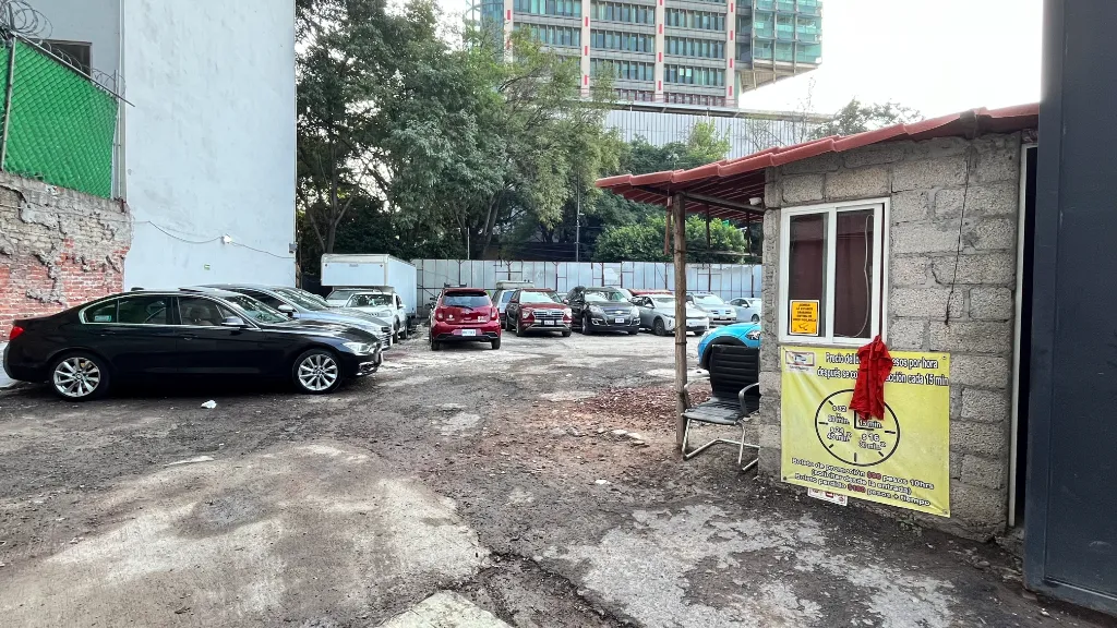 Imagen del estacionamiento 2