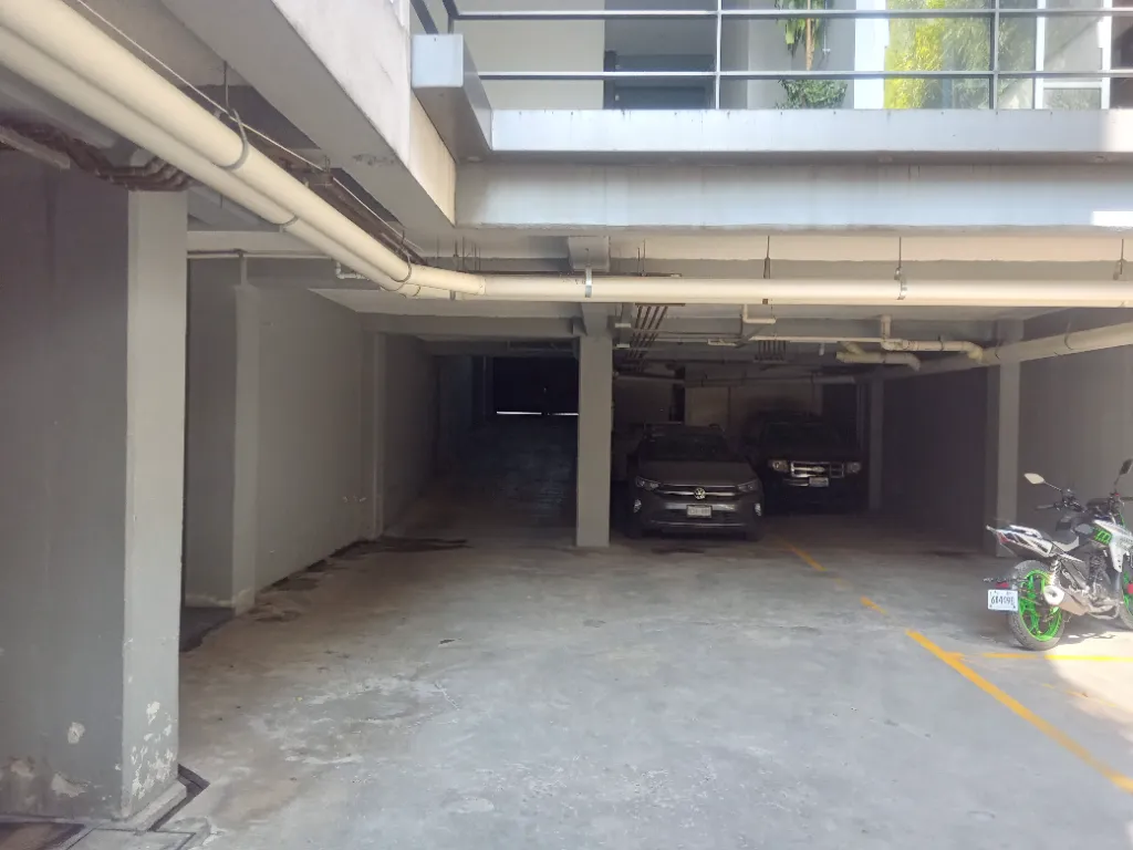 Imagen del estacionamiento 3