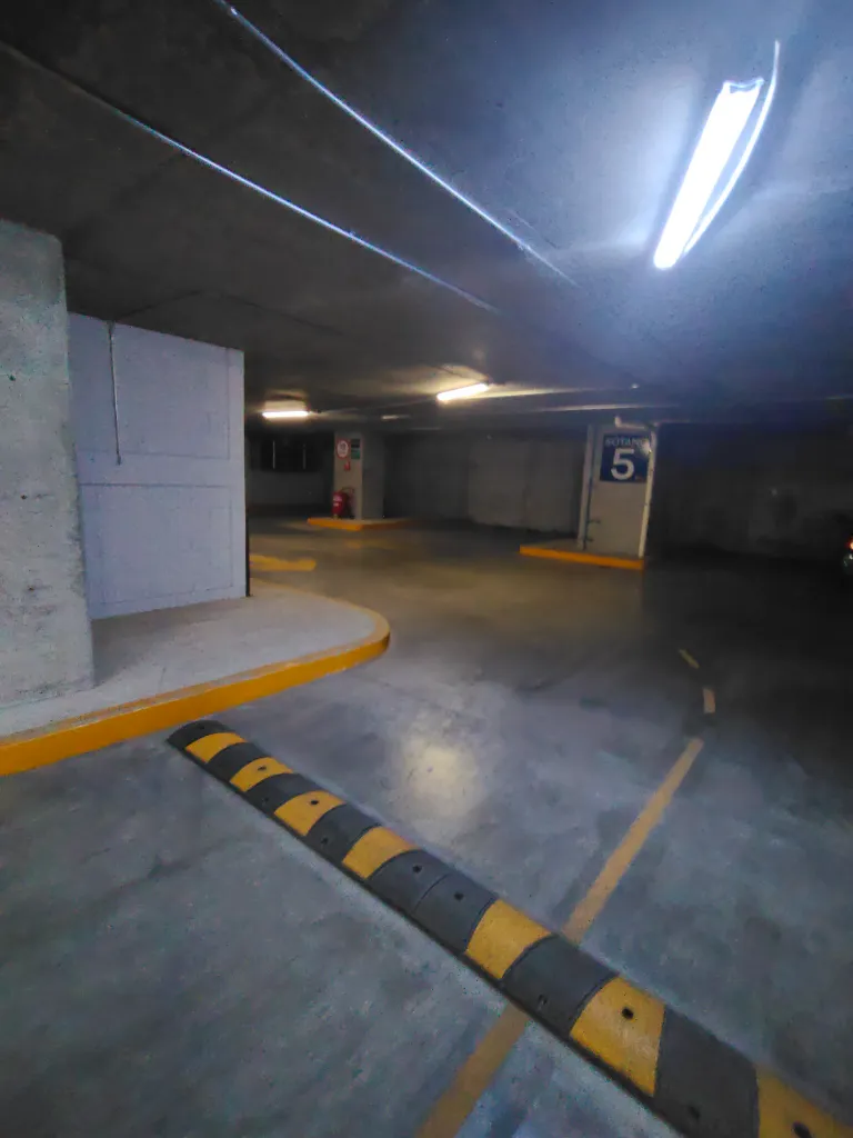 Imagen del estacionamiento 6