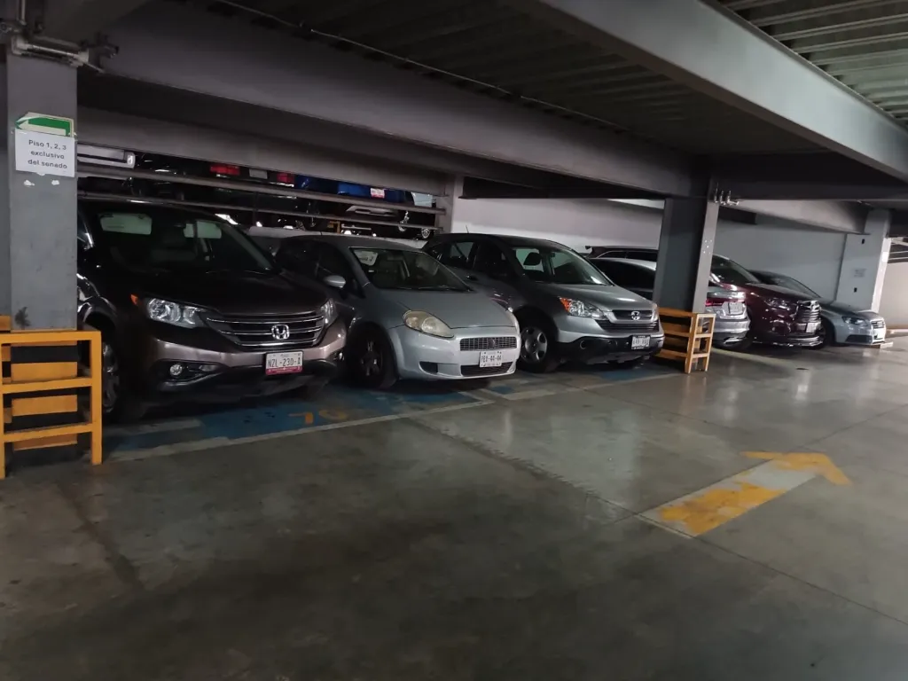 Imagen del estacionamiento 3