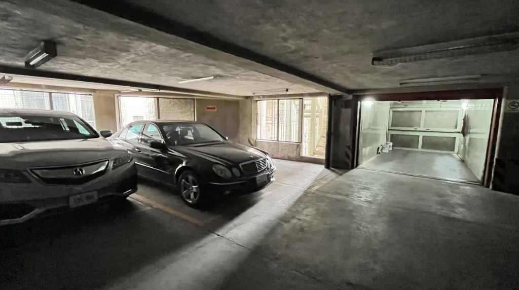 Imagen del estacionamiento 4
