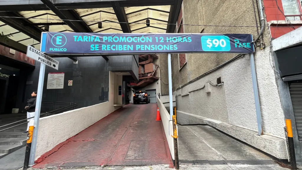 Imagen del estacionamiento 2