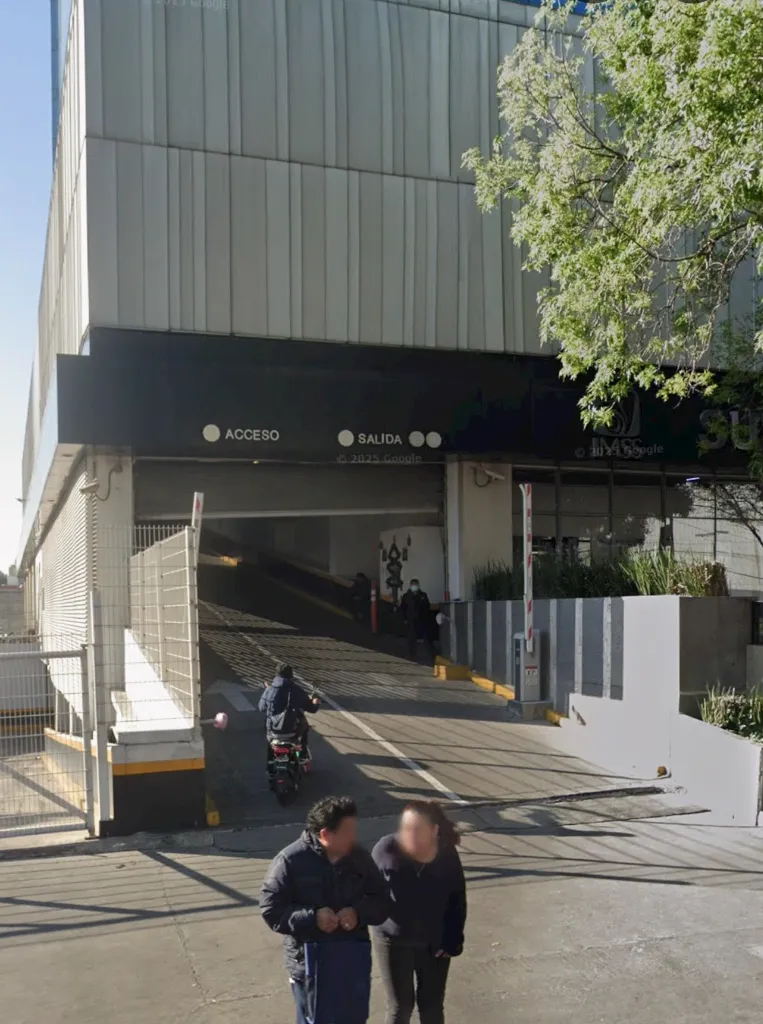 Imagen del estacionamiento 2