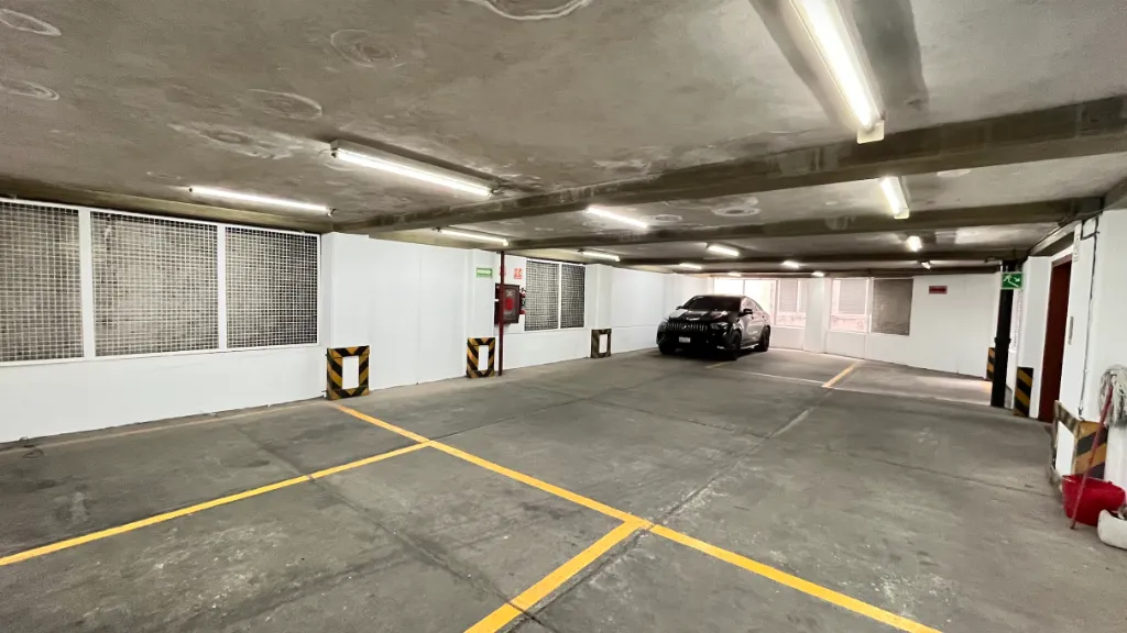 Imagen del estacionamiento 3