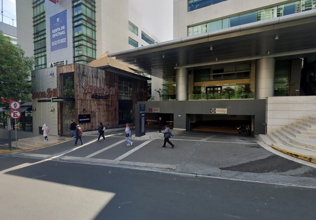 Imagen del estacionamiento 2