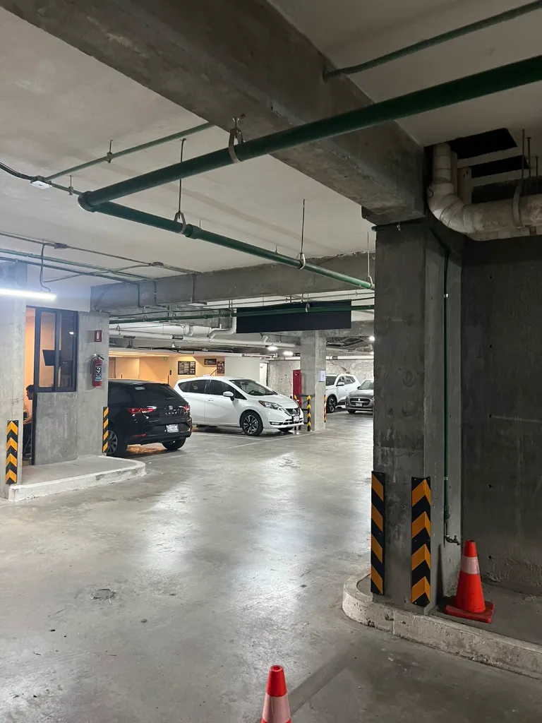 Imagen del estacionamiento 2
