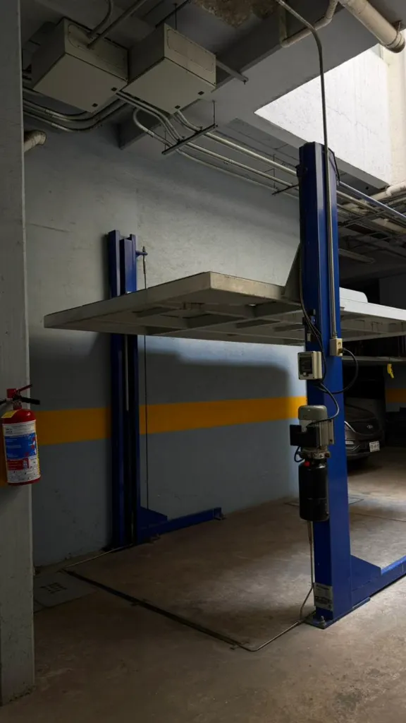 Imagen del estacionamiento 2