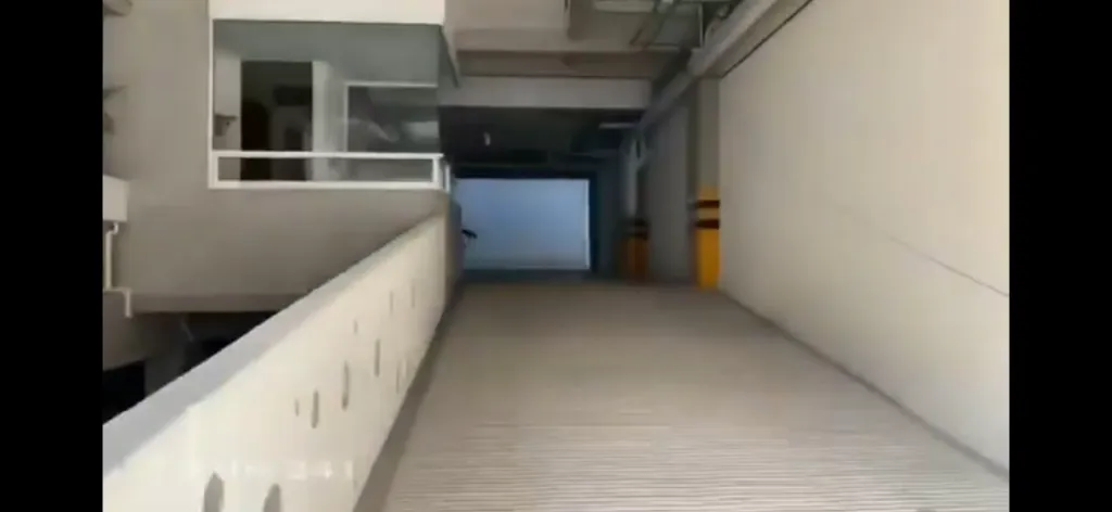 Imagen del estacionamiento 3